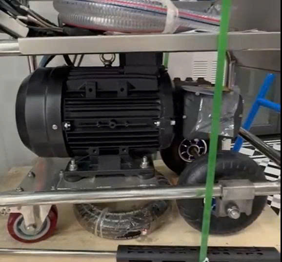 z7459924933481_75b1b914a2fee0b3e034399b4943ef65